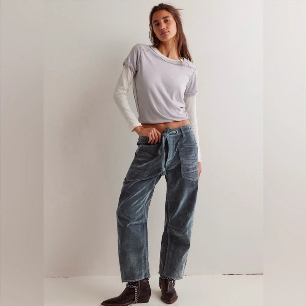 Free People We The Free Moxie Flocked Pull-On Barrel Jeans 32 NWT